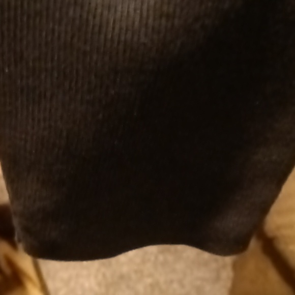 FINAL PRICE United Knitwear black l/s cotton sweater w side slits saggy pockets - Picture 12 of 14